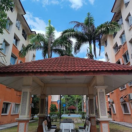 M.Fr Homestay Pangsapuri Putra Damai Putrajaya Eksteriør bilde