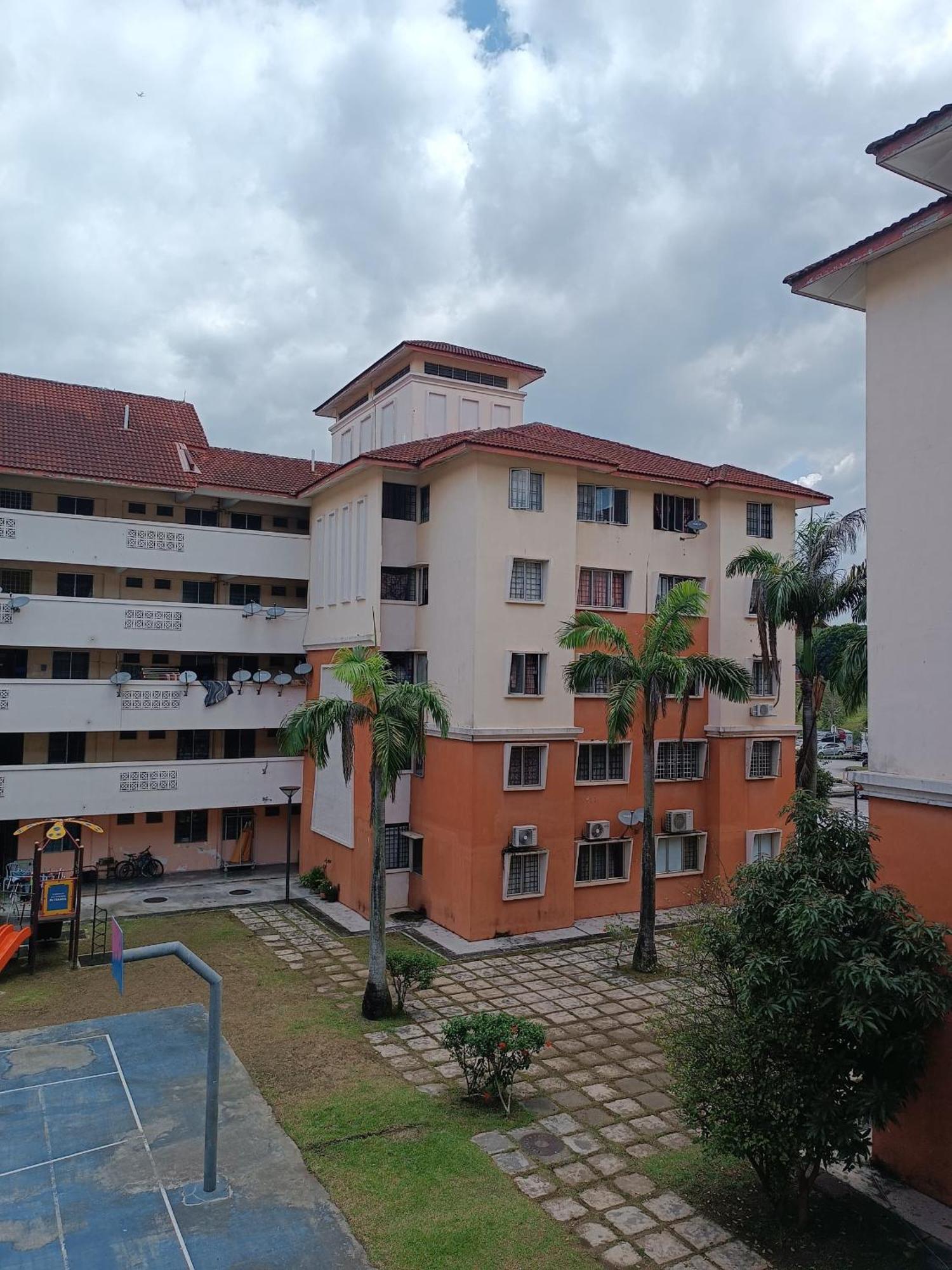 M.Fr Homestay Pangsapuri Putra Damai Putrajaya Eksteriør bilde